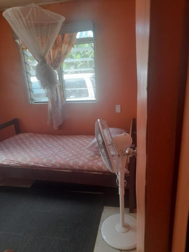 Kapeta Cabin Nuku'alofa Esterno foto